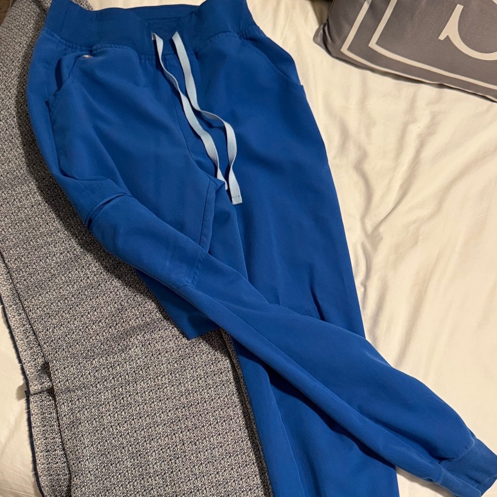 Figs Women's Royal Blue Jogger Scrub Pants